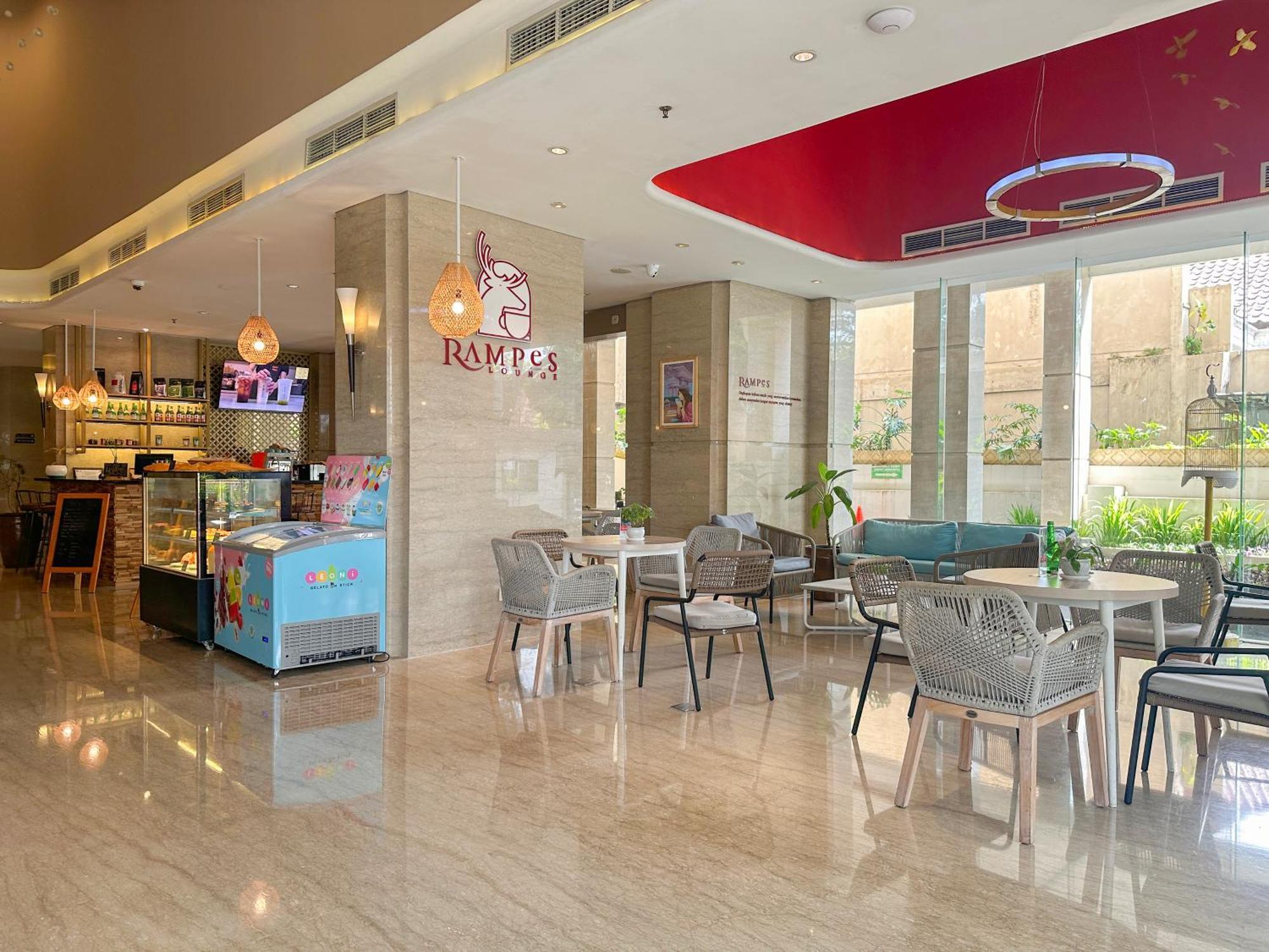Swiss-Belhotel Богор Екстериор снимка