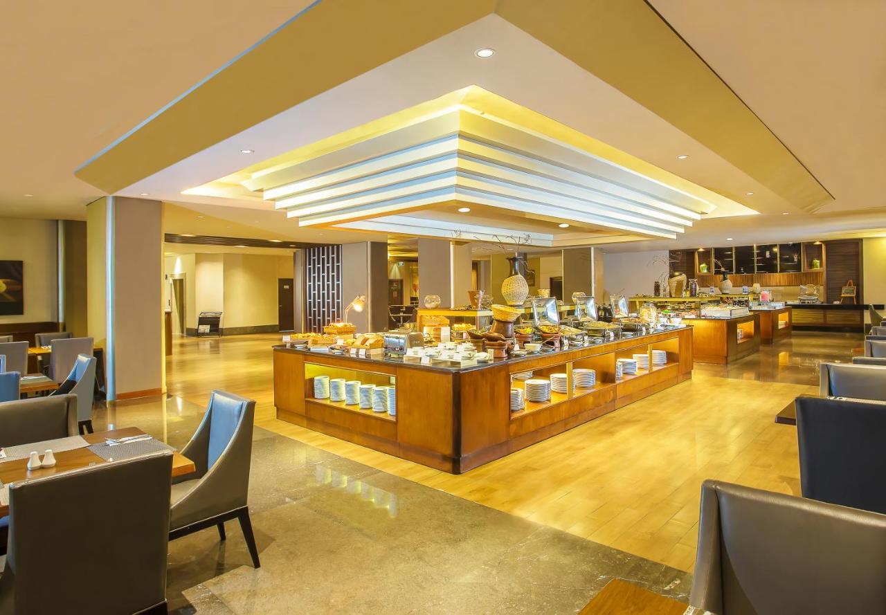 Swiss-Belhotel Богор Екстериор снимка