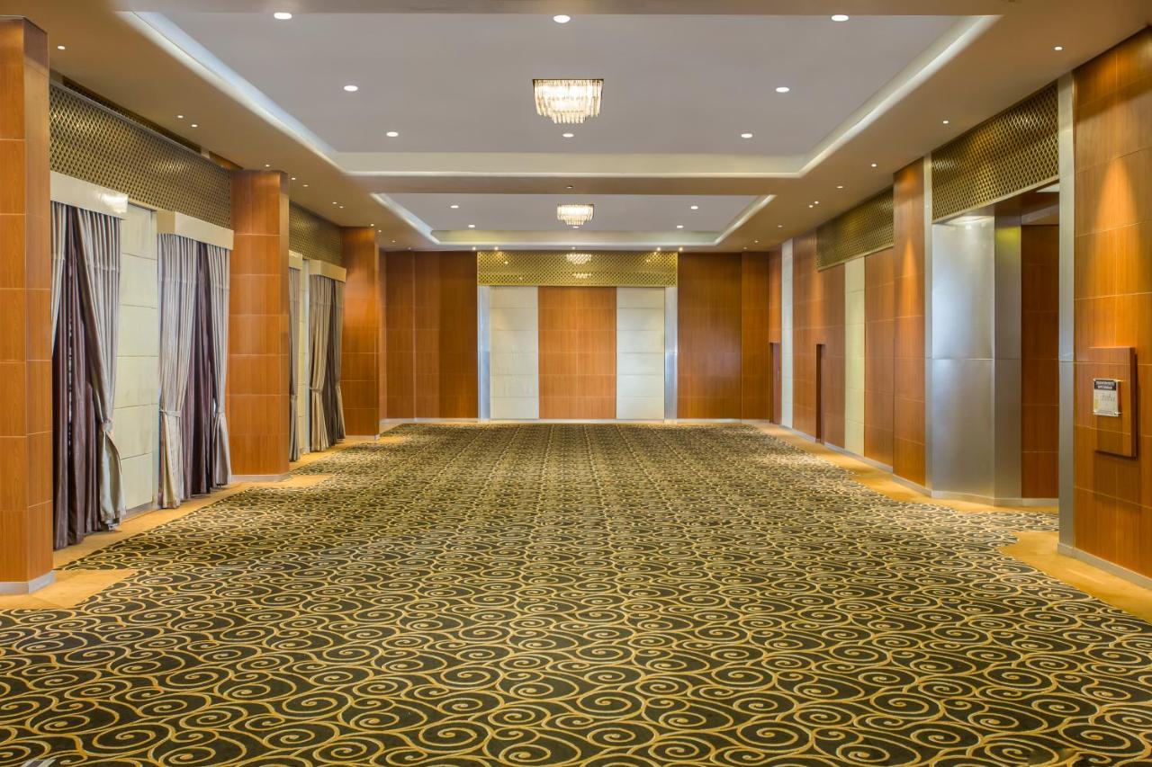 Swiss-Belhotel Богор Екстериор снимка